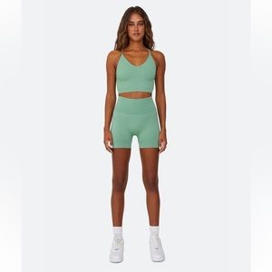 SET Active Seafoam Green Set